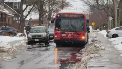Ottawa's Grove Avenue: Residents Decry Narrow Lanes, Snowbanks as Traffic Hazards