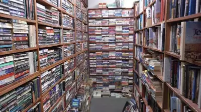 Reading Thrives in Regina: E-Readers and BookTok Fuel Literary Boom