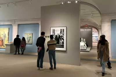 Smithsonian Removes Trump Impeachment Details from Portrait Display in 2026