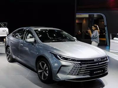 Tesla Loses EV Crown to BYD After 8.6% Sales Drop in 2025