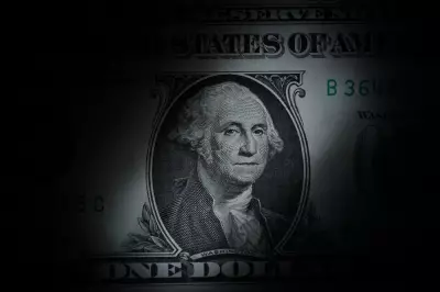 U.S. Dollar Plummets Against Euro, Franc After Powell Indictment Threat