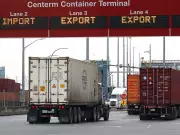 Bank of Canada Survey: More Firms Diversify Trade Beyond U.S. Amid Layoff Plans