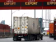 Canada's Trade Deficit Expands to $2.2 Billion in November Amid Declining Gold and Auto Exports