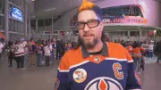 Edmonton Oilers Superfan McMullet Celebrates 200 Consecutive Home Games Milestone