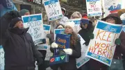 Ontario Public Servants Rally Against Mandatory Five-Day Office Return