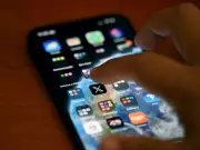 Parenting Expert: Shielding Kids from Tech Fails, Teaching Discernment Works