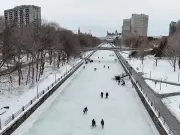 Rideau Canal Skateway Faces Warm Weather Threat: Rain and Above-Zero Temperatures Forecast