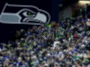 Seahawks' Canadian Fan Base Grows Despite Border Tensions, Outshining Canucks