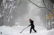 Toronto Snowstorm Cleanup Continues, More Snow Expected Friday