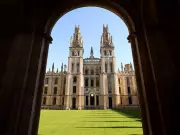 UAE Cuts Funding for UK Studies Over Campus Radicalization Fears