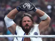 WWE Monday Night RAW Defies Toronto Snowstorm Ahead of Royal Rumble