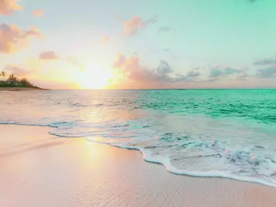 Canadian Tourists Stricken by Illness at Cancun Resort, Chaos Ensues