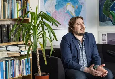 Inuit Look to Greenland's Social Model Amid Canada's Arctic Military Buildup