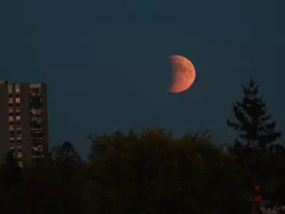 Rare Total Lunar Eclipse to Illuminate Alberta Skies Early Tuesday Morning
