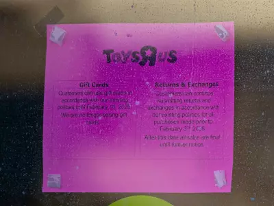 Toys 'R' Us Canada's $36M Gift Card Dilemma Amid Restructuring