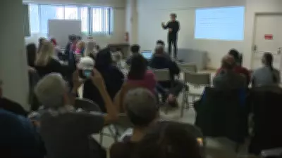 Winnipeg's Deaf Community Hosts Town Hall to Address Language Deprivation Concerns