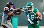 AJ Ouellette Re-Signs with Saskatchewan Roughriders on One-Year Contract Extension