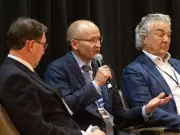 ARC Resources Stock Plummets Despite Record Earnings Due to Project Setback