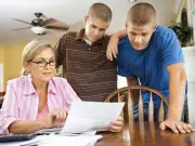 Balancing Family Time and Finances: A Guide for Canadian Households