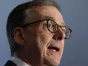 Bank of Canada Governor Warns Economy at Crossroads, Urges AI and Trade Action