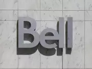 BCE Stock Drops Following Weak 2026 Earnings Guidance Despite Q4 Beat