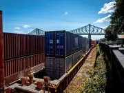 Canada's 2025 Trade Deficit Hits Record $31.3 Billion, Excluding Pandemic Years