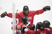 Canada's Women's Hockey Team Begins Olympic Title Defence; Weidemann Aims for Podium