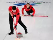 Canadian Curling Duo Peterman and Gallant Start Olympic Campaign with Victory Over Czechia