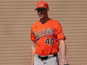 Chris Bassitt Still Haunted by Blue Jays' World Series Loss, Vows to Learn from Failure