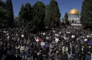 First Ramadan Friday Prayers Held at Jerusalem's Al-Aqsa Mosque Since Ceasefire