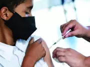 Flu Cases Decline Across Canada, Yet Health Officials Urge Continued Caution