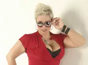 Former Boxer SUNshine Girl Amy: A Fighter's Journey Beyond the Ring