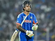 India's Cricket World Cup Hopes Hang in Balance After Shocking Defeat