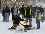 Mixed Reactions in Edmonton as Provincial Workers Return Downtown