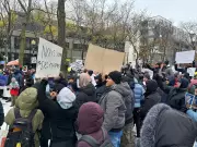 Quebec Municipalities Protest Termination of Experience Program for Residents