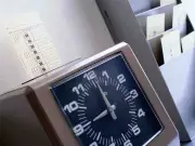 Study Reveals Shift to Traditional 9-to-5 Work Hours in U.S., Except in Retail