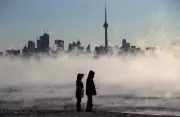 Toronto Endures Extreme Cold with Wind Chills Reaching -35°C