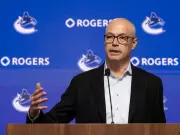 Vancouver Canucks Face Crucial Trade Deadline Decisions Amid Rebuild