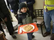 Windsor Muslims Serve Meals During Ramadan Through Ahmadiyya Kitchen Initiative