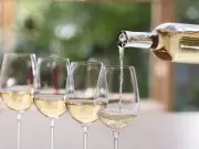 Winter White Wines: A Palate-Refreshing Guide for Cold Days
