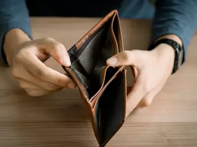 Calgary Wallet Theft Leads to $43,000 Online Shopping Spree, Police Seek Suspect