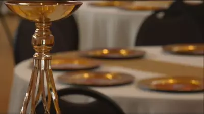 Calgary's Jewish and Muslim Communities Unite for Historic Shabbat-Iftar Dinner