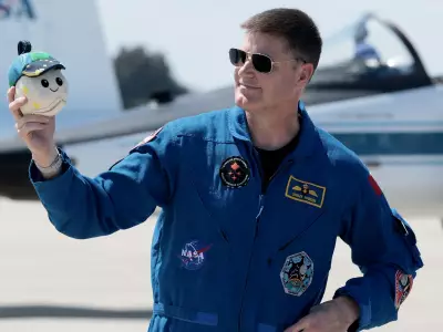 Canadian Astronaut Jeremy Hansen Poised for Historic Moon Mission with Artemis 2