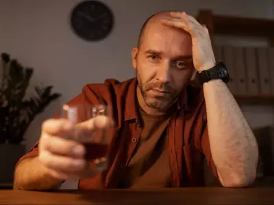 Dear Abby: Alcoholic Ex Refuses to Accept Relationship is Over, Advice Given