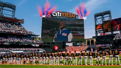 Hamilton Star Christopher Jackson Stumbles Over National Anthem at Mets Opener