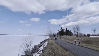 Ottawa's Sunny Monday to Turn Soggy with 20-40 mm of Freezing Rain on Tuesday