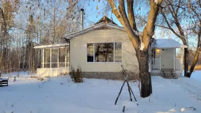 Recreational Property Prices Surge in Winnipeg Interlake Region, Report Reveals