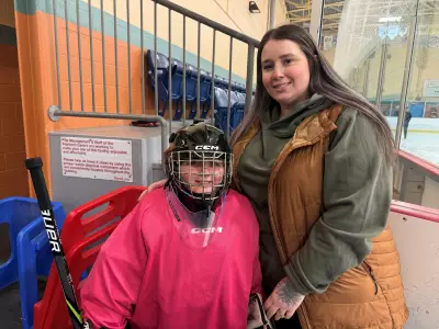 TikTok Generosity: Strangers Send New Gear to Young Nova Scotia Hockey Goalie