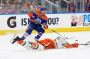 Edmonton Oilers Intensify Playoff Drive with 4-2 Victory Over Ducks