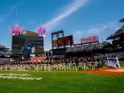 Hamilton Star Christopher Jackson Flubs U.S. National Anthem at Mets Opener